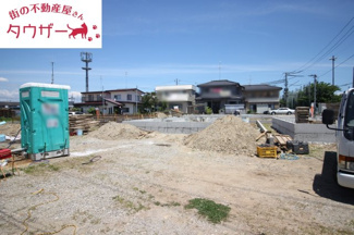 【外観】 | 芳賀小学校・郡山第四中学校区　GRADLE GAEDEN 郡山市横塚　第１１　全５棟　３号棟 | 駐車スペース３台～４台可能です！　外水道もついていますので洗車に便利です♪
