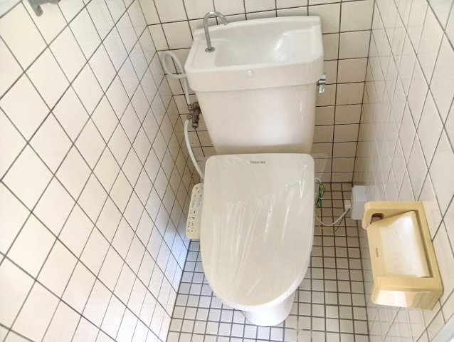 薊野西町貸家のトイレ|落ち着いたトイレです