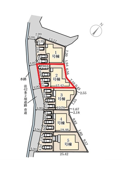 リーブルガーデン  日立市田尻町　6期　2の前面道路含む現地写真|4台並列駐車可能です。気になる他の物件と合わせての現地ご案内も可能です。HPから、またお電話でも、お気軽にお問い合わせください。

