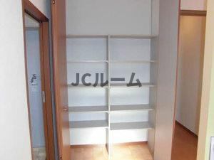 ブリリアント ハウスBの収納