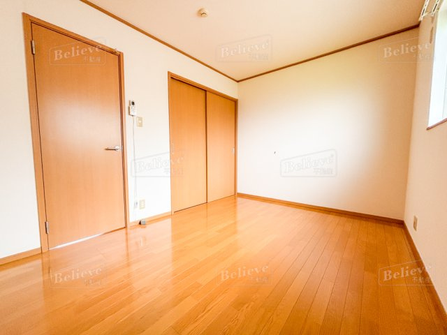 MerveillePlace壱番館の寝室|クローゼット付きの寝室です☆