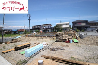 【駐車場】 | 芳賀小学校・郡山第四中学校区　GRADLE GAEDEN 郡山市横塚　第１１　全５棟　４号棟 | 駐車スペース３台～４台可能です！　外水道もついていますので洗車に便利です♪