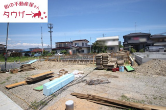 【外観】 | 芳賀小学校・郡山第四中学校区　GRADLE GAEDEN 郡山市横塚　第１１　全５棟　４号棟 | 駐車スペース３台～４台可能です！　外水道もついていますので洗車に便利です♪