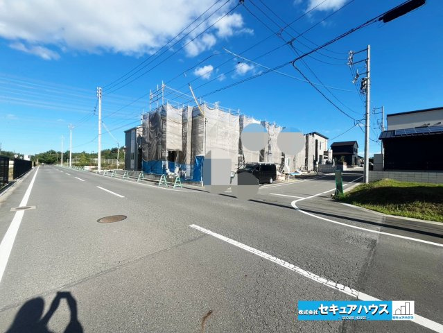 【同施工物件ご案内可能】知多市新知字南新生 全6棟 の前面道路含む現地写真|事前予約にて現地ご見学いただけます！お気軽にお問い合わせください♪
■株式会社　セキュアハウス■
住宅ローンに強く、知識、経験豊富なスタッフ在籍
お客様に寄り添い、ご成約後もサポート致します。