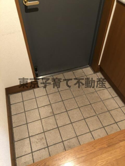 マルソ松が谷の玄関
