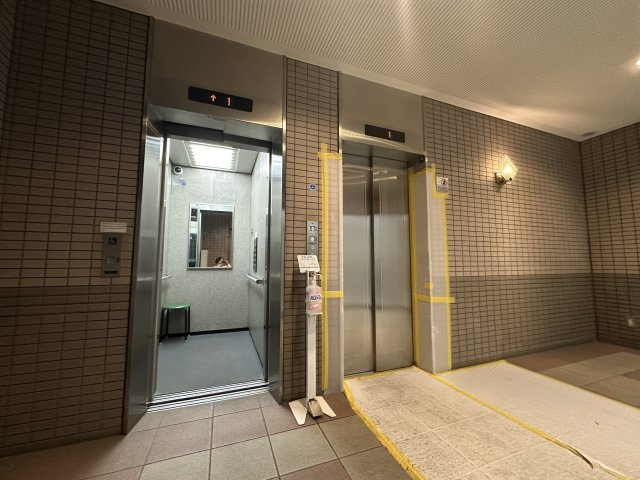 ベイサイトコート横浜のその他|エレベータが２基設置されていますので、忙しい朝などにもうれしい設備です。