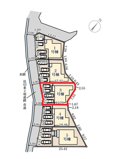 リーブルガーデン  日立市田尻町　6期　3の前面道路含む現地写真|4台並列駐車可能です。気になる他の物件と合わせての現地ご案内も可能です。HPから、またお電話でも、お気軽にお問い合わせください。

