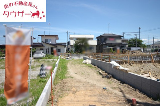 【外観】 | 芳賀小学校・郡山第四中学校区　GRADLE GAEDEN 郡山市横塚　第１１　全５棟　５号棟 | 駐車スペース３台～４台可能です！　外水道もついていますので洗車に便利です♪