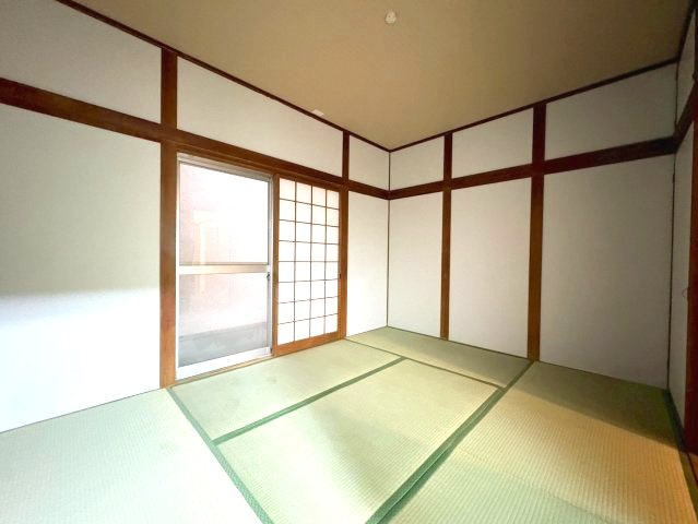 新家二丁目貸家の寝室