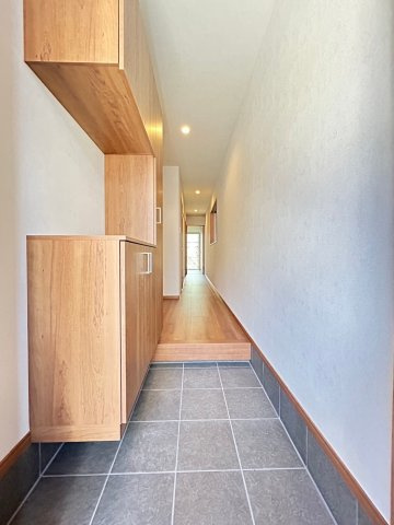 乙訓郡大山崎町字大山崎小字茶屋前の玄関