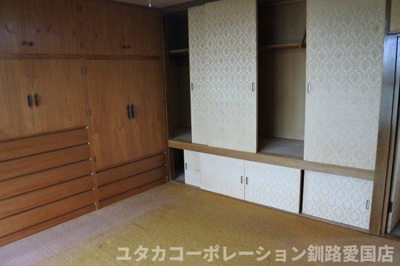 【収納】 | 緑ケ岡5丁目40-64売家 | 2階8帖の洋室には収納が沢山あります！