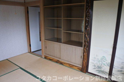 【収納】 | 緑ケ岡5丁目40-64売家 | 2階6畳の和室にも収納が沢山あります！