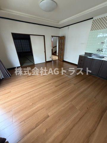 【居間・リビング】 | 瓦葺戸建て