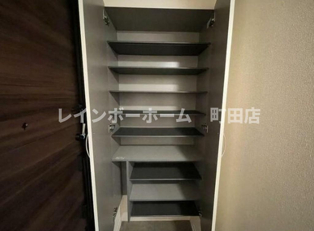 ソレアード町田※初期費用分割あと払いサービス利用可能物件の玄関