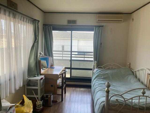 富士市中野の中古一戸建|２階６帖居室（南側） 