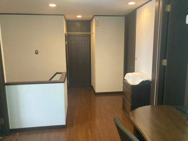 富士市中野の中古一戸建|２階ホール 