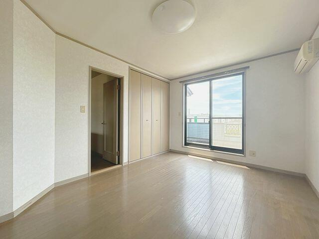 富士市中里の中古一戸建|２階６．５６帖洋室 