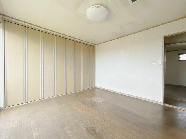 富士市中里の中古一戸建|２階８帖洋室 