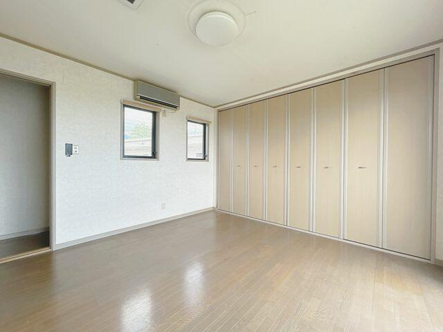 富士市中里の中古一戸建|２階８帖洋室 