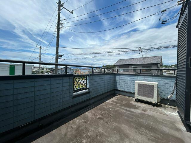 富士市中里の中古一戸建|２階６．５６帖洋室横バルコニー 