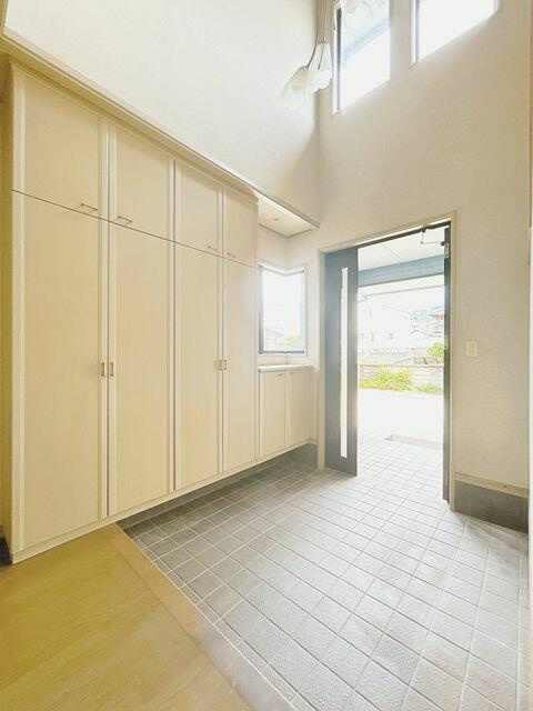 富士市中里の中古一戸建|玄関（内観） 