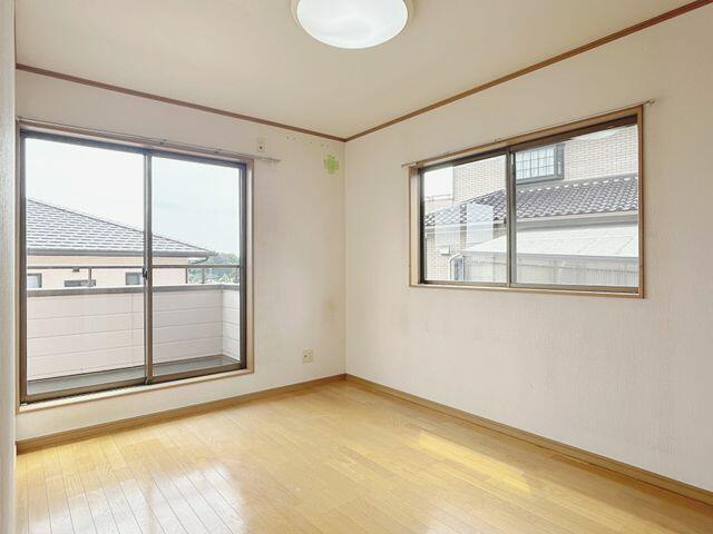 富士市原田の中古一戸建|２階西側６帖洋室 