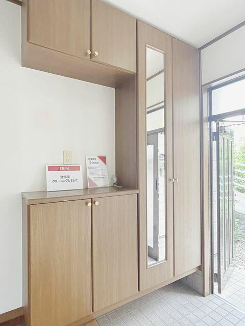 富士市原田の中古一戸建|玄関（内観） 