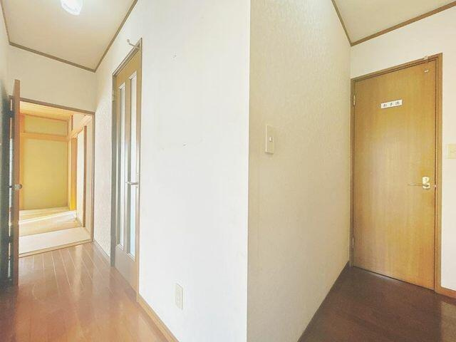 富士市原田の中古一戸建|１階廊下 