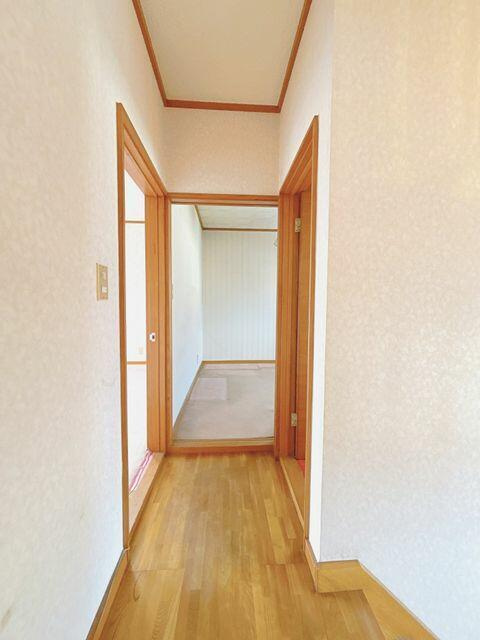 富士市中里の中古一戸建|２階廊下 