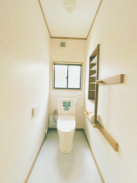 富士市中丸の中古一戸建|１階トイレ 