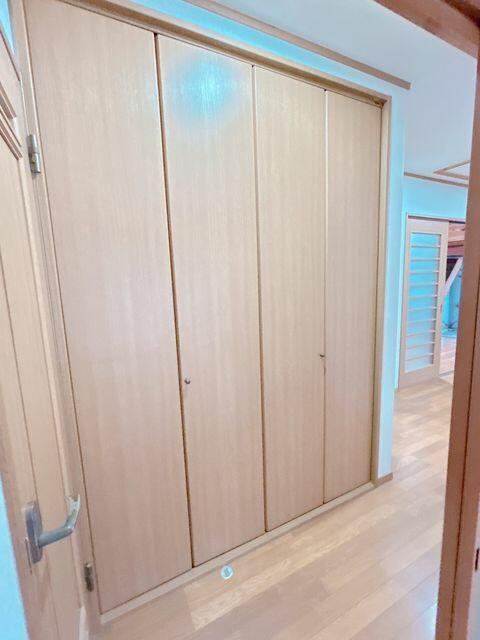 富士市中丸の中古一戸建|廊下収納 