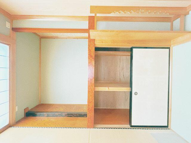 富士市中丸の中古一戸建|１階和室収納 
