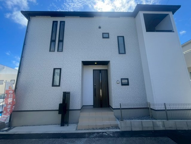 グラファーレ南城市玉城親慶原２棟