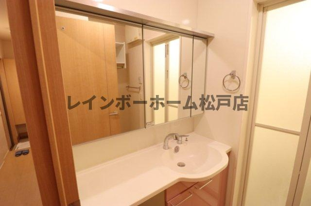 仲介手数料（賃料の1.10ヵ月）の50％OFF対象物件！の洗面所