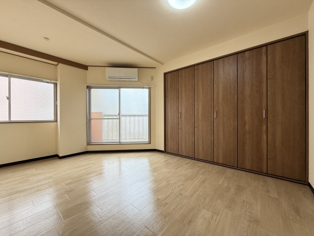 双輪コーポ2号館の居間・リビング