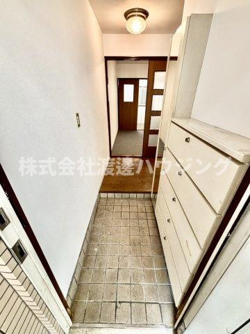 寝屋川市高柳一戸建の玄関