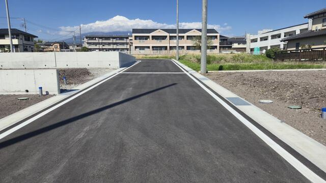 富士宮市小泉の売地|前面道路 