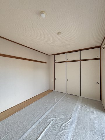 カルシア小戸B棟の寝室