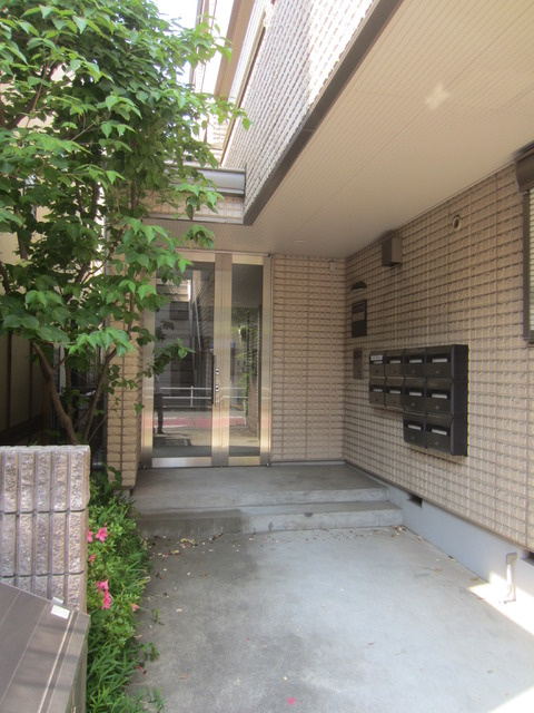 エルカーサ経堂のエントランス|★オートロックあり★