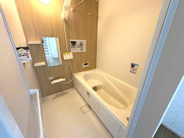 【内装】 | 福岡市早良区野芥7丁目6期　1号棟（全1棟）【仲介手数料無料・0円】 | 施工例。浴室です。施工例は完成時と異なる場合があります。