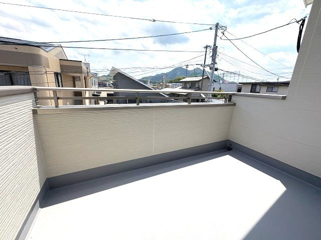 【バルコニー】 | 福岡市早良区野芥7丁目6期　1号棟（全1棟）【仲介手数料無料・0円】 | 施工例。施工例は完成時と異なる場合があります。