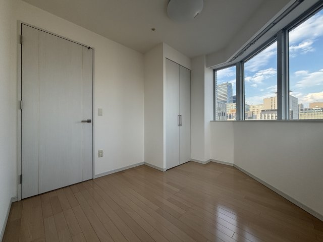 ディーグラフォート大阪N.Y.タワー肥後橋の居間・リビング