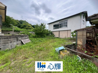 【外観】 | 山陽小野田市大字小野田 土地（倉庫付・現況渡し・計3筆）／約185坪（地目：宅地、雑種地） | 明るい日差しが差し込む現地現地を是非ご覧ください。
現地（2026年6月9日撮影）