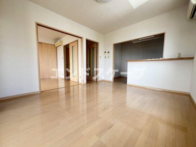 コリーヌの居間・リビング|高崎、前橋のお部屋探しはエンドスケープまで！お客様の理想お聞かせ下さい♪