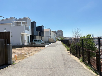 【前面道路含む現地写真】 | 明石市朝霧南町3丁目　売地