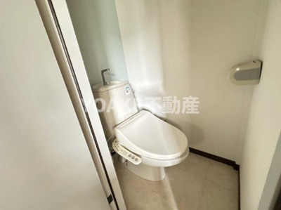 【トイレ】 | カサヴィレッジD | 別部屋の写真となります。現況優先。