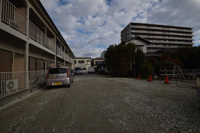ハイツチェリーの駐車場|駐車場1台無料