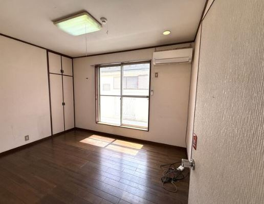 【中古】川越市小ケ谷中古住宅の洋室