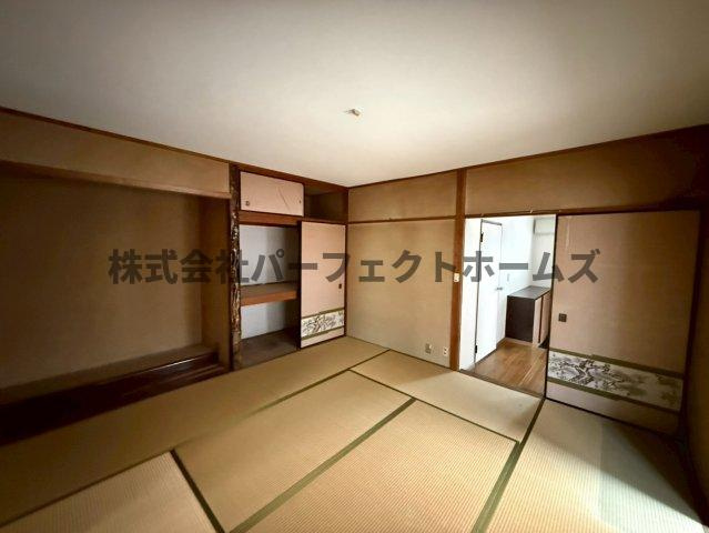 香里ヶ丘1丁目戸建　賃貸の和室|和室、ちょっとしたくつろぎスペースにいかがでしょうか