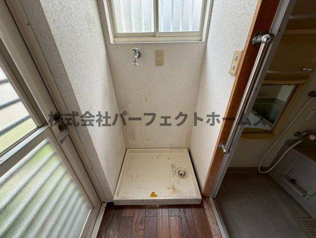香里ヶ丘1丁目戸建　賃貸の設備|洗濯パン